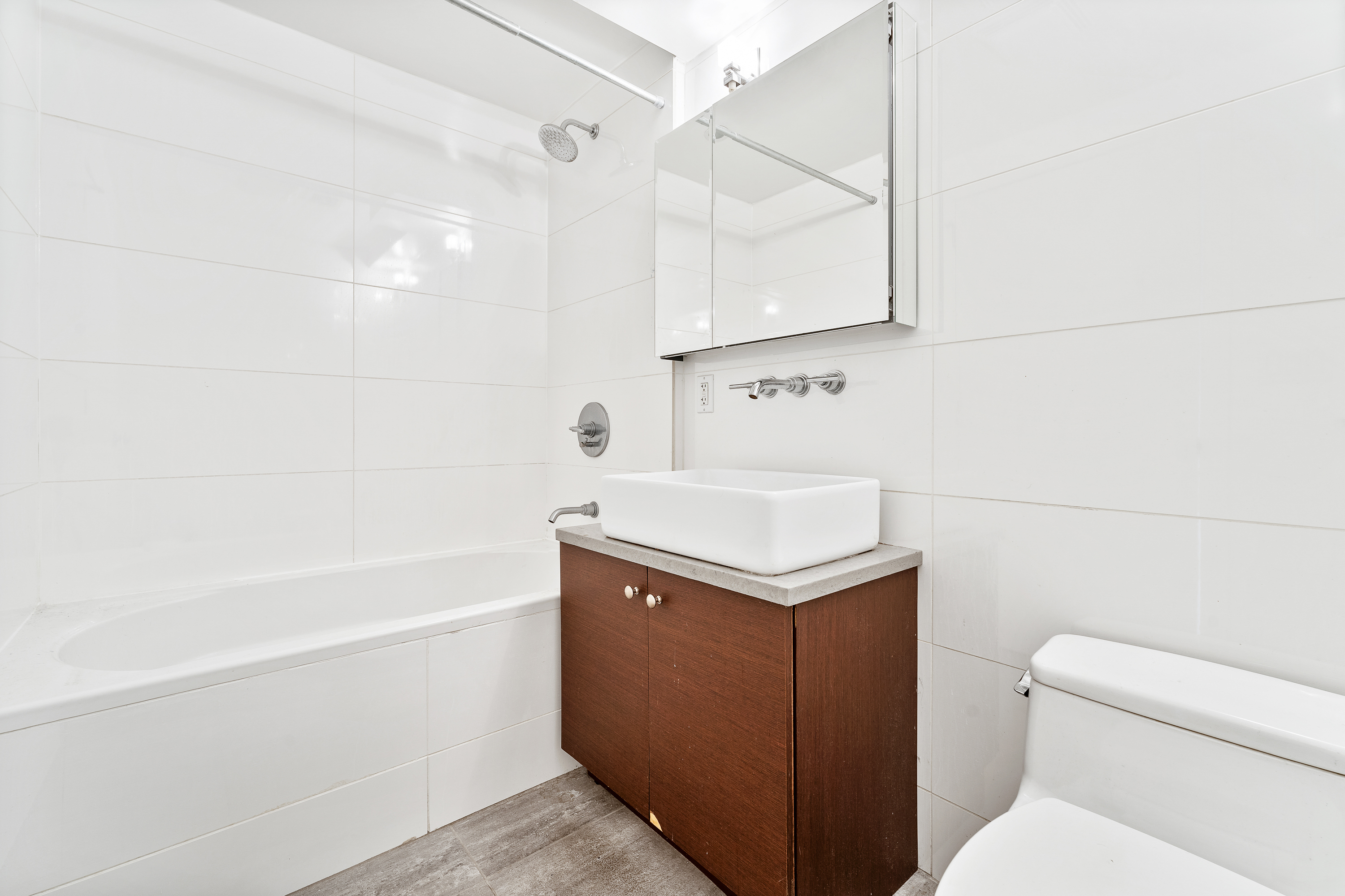 273 Manhattan Avenue, Unit 2D Brooklyn, NY 11211 - Photo 4 of 5