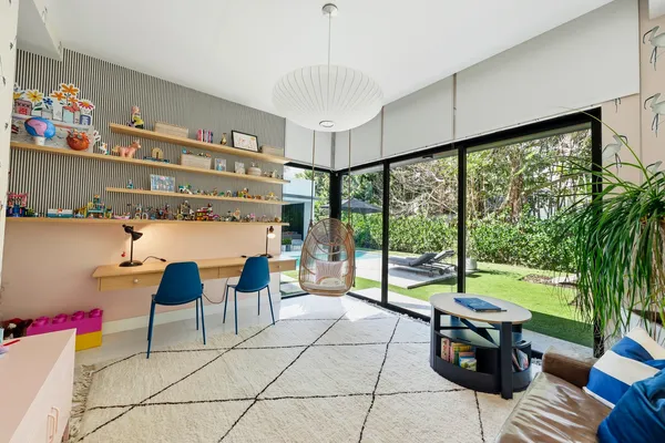 $8,888,000 | 229 Ridgewood Road, Miami, FL 33133