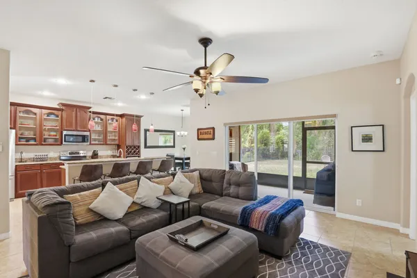 $599,900 | 11337 Great Commission Way, Orlando, FL 32832