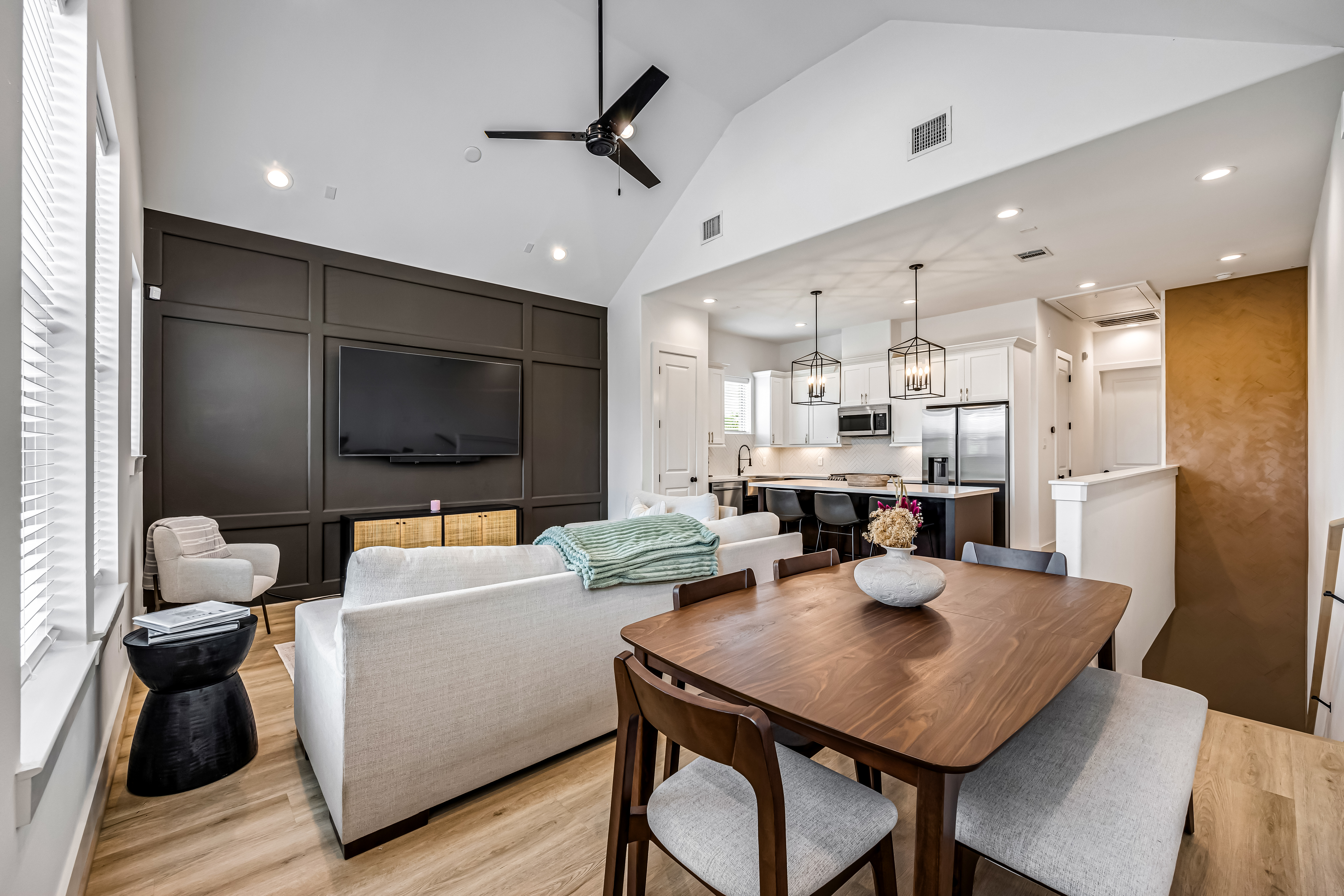 1508 Ryon Street, Unit B Houston, TX 77009 - Photo 9 of 31