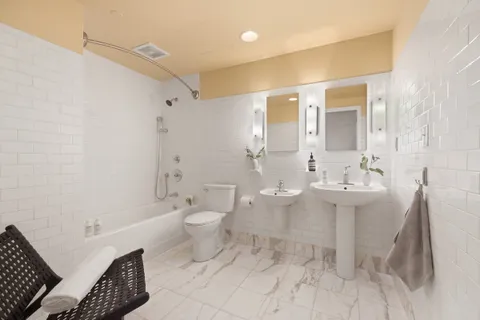 $2,628,000 | 19 Warren Street, Unit 4W | TriBeCa