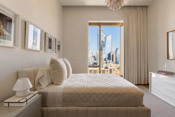 $27,500,000 | 551 West 21st Street, Unit PH19 | Chelsea