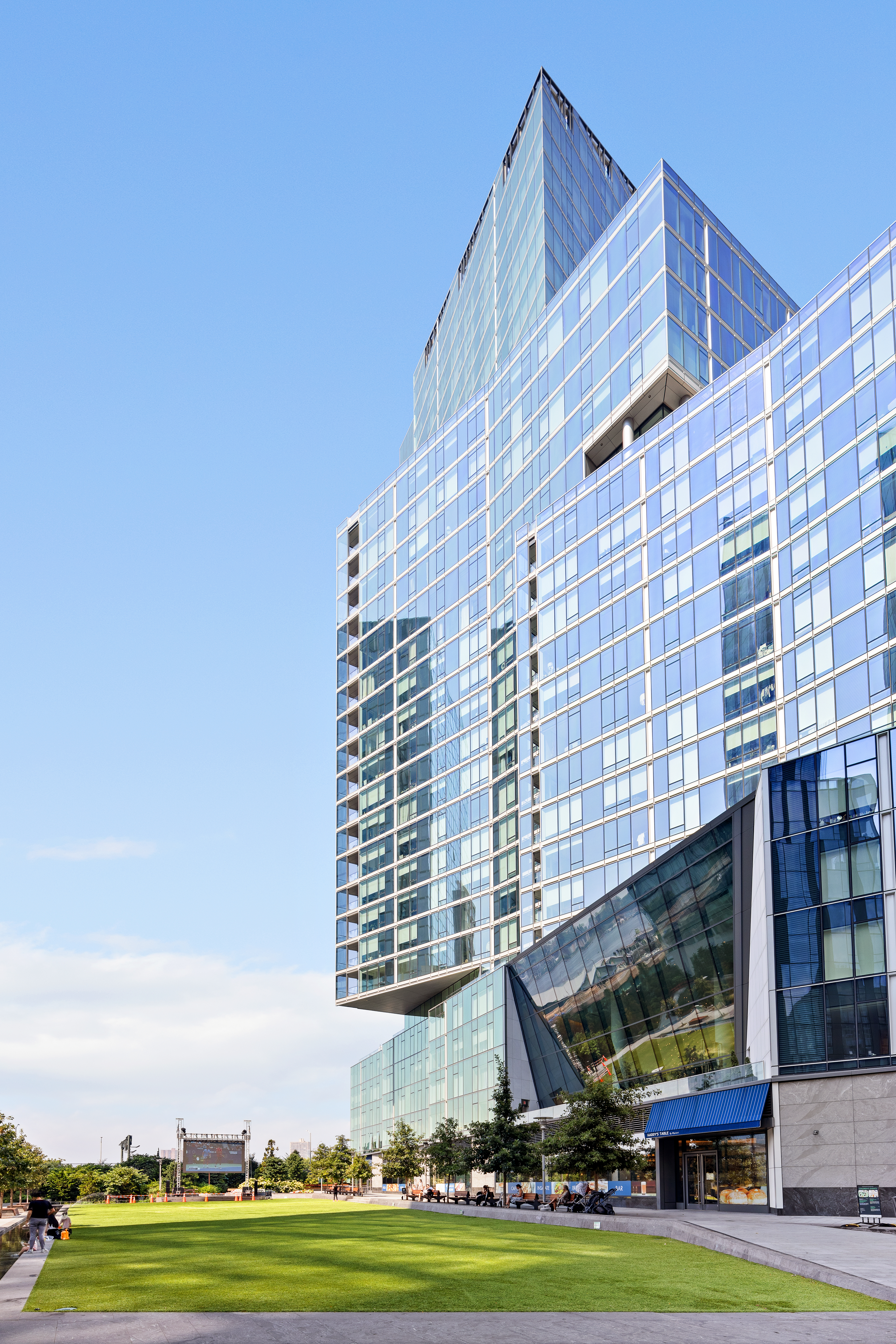 30 Riverside Boulevard, Unit 28D Manhattan, NY 10069 - Photo 17 of 18