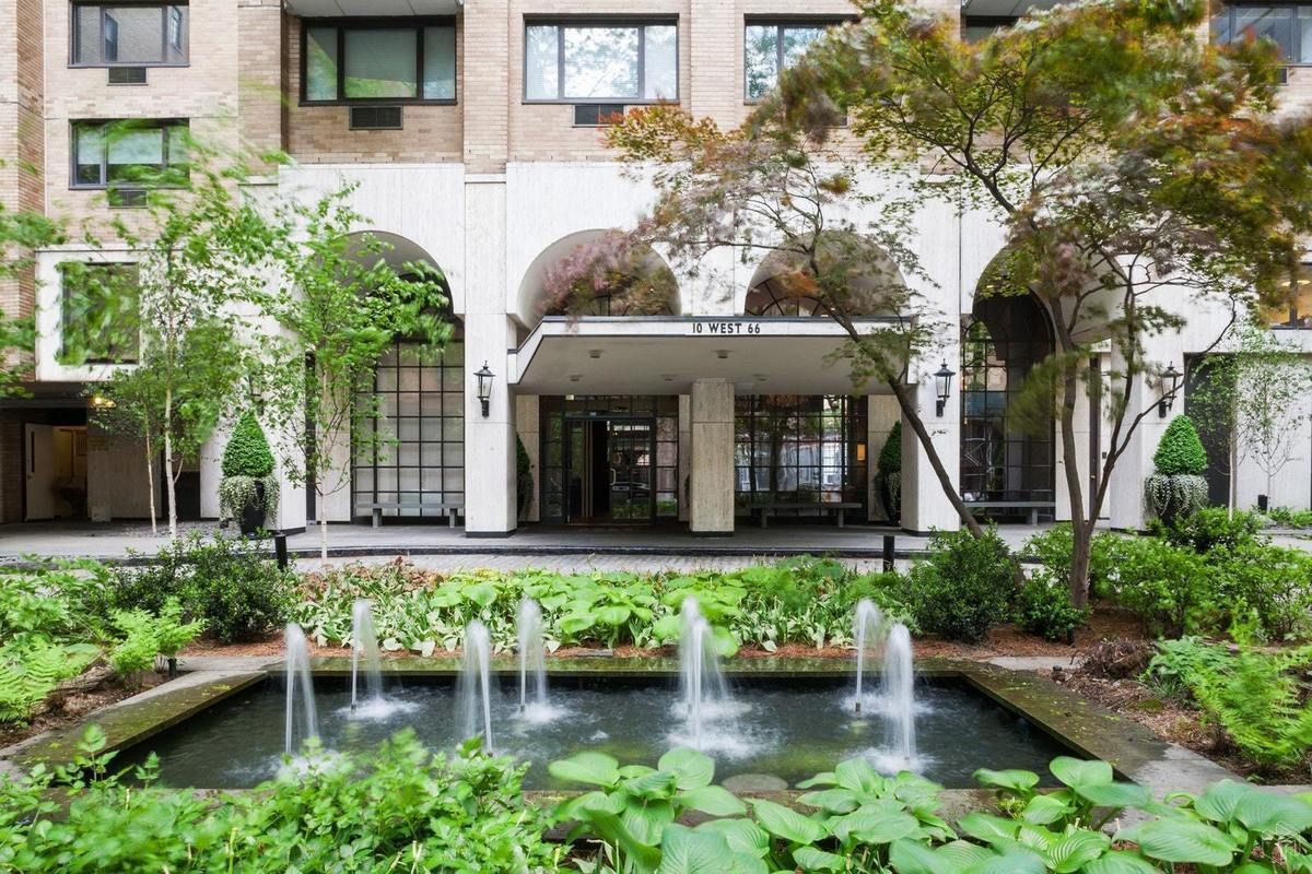 $1,675,000 | 10 West 66th Street, Unit 3K | Upper West Side