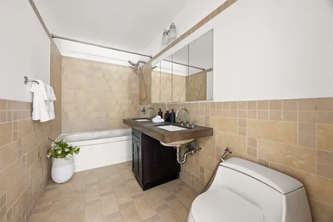 $1,895,000 | 145 Park Place, Unit 2H | Park Slope