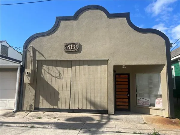 $200,000 | 815 Burmaster Street, Gretna, LA 70053