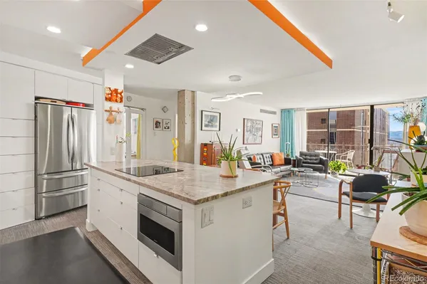$349,000 | 1020 15th Street, Unit 32L, Denver, CO 80202