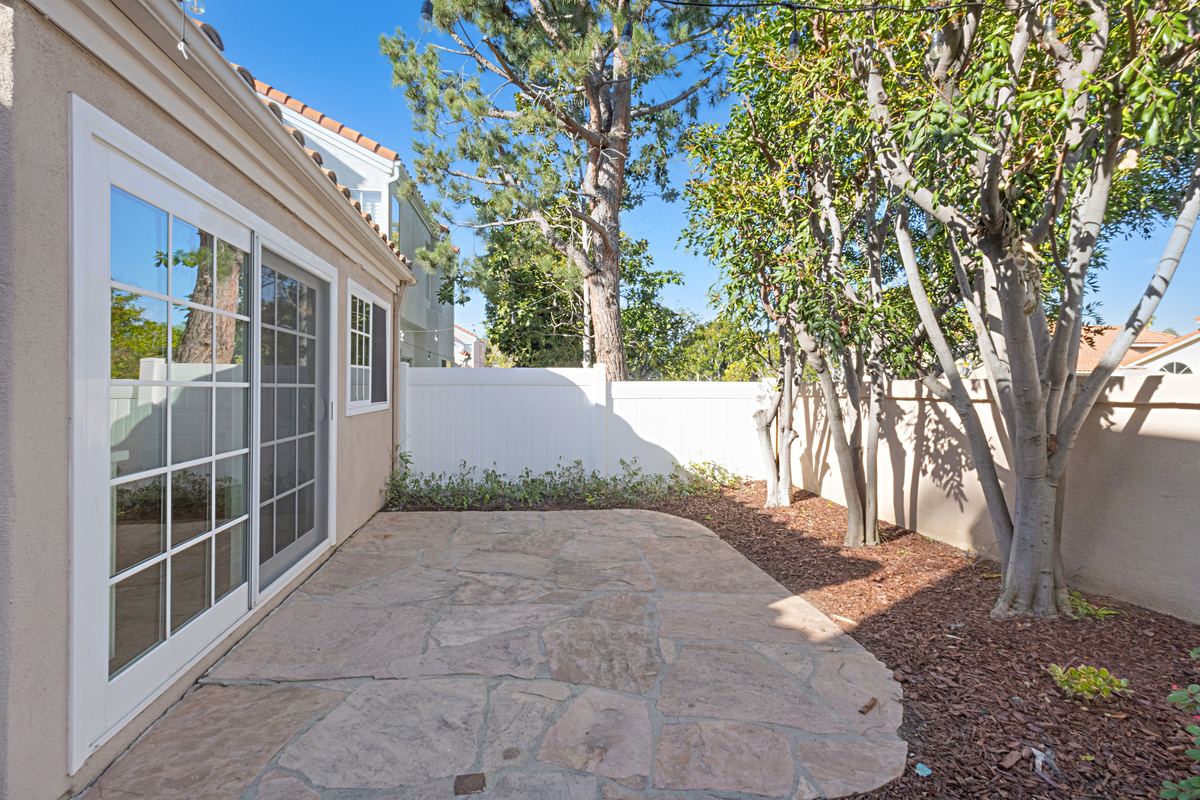 3 Del Perlatto Irvine, CA 92614 - Photo 10 of 13