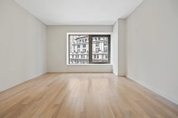 $3,850 | 75 Wall Street, Unit 24H | Financial District