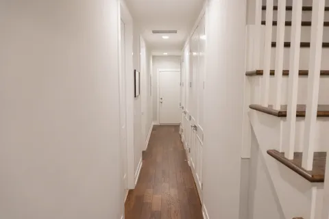 $960,000 | 940 North Wolcott Avenue, Unit 1, Chicago, IL 60622