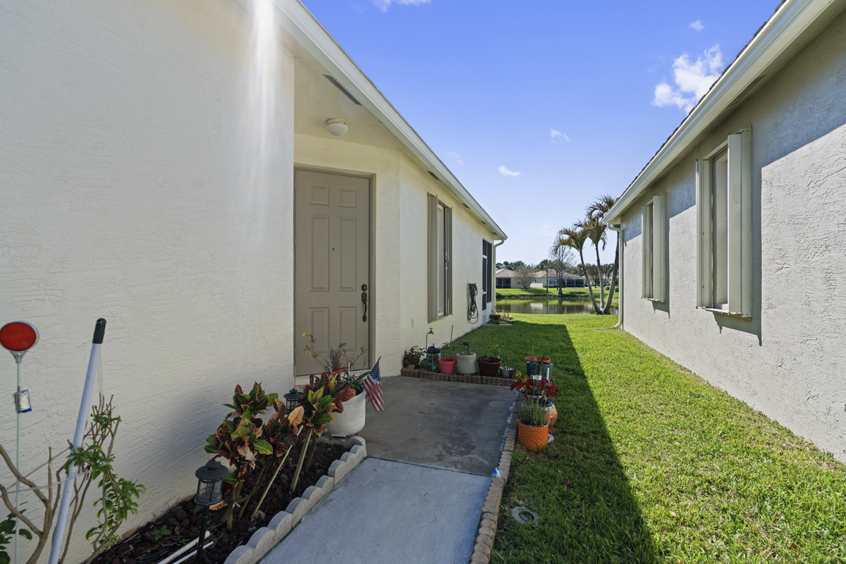 337 Southwest Maclay Way Port St. Lucie, FL 34986 - Photo 37 of 55