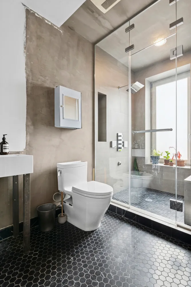 $12,000 | 581 Greene Avenue, Unit 2 | Bedford-Stuyvesant