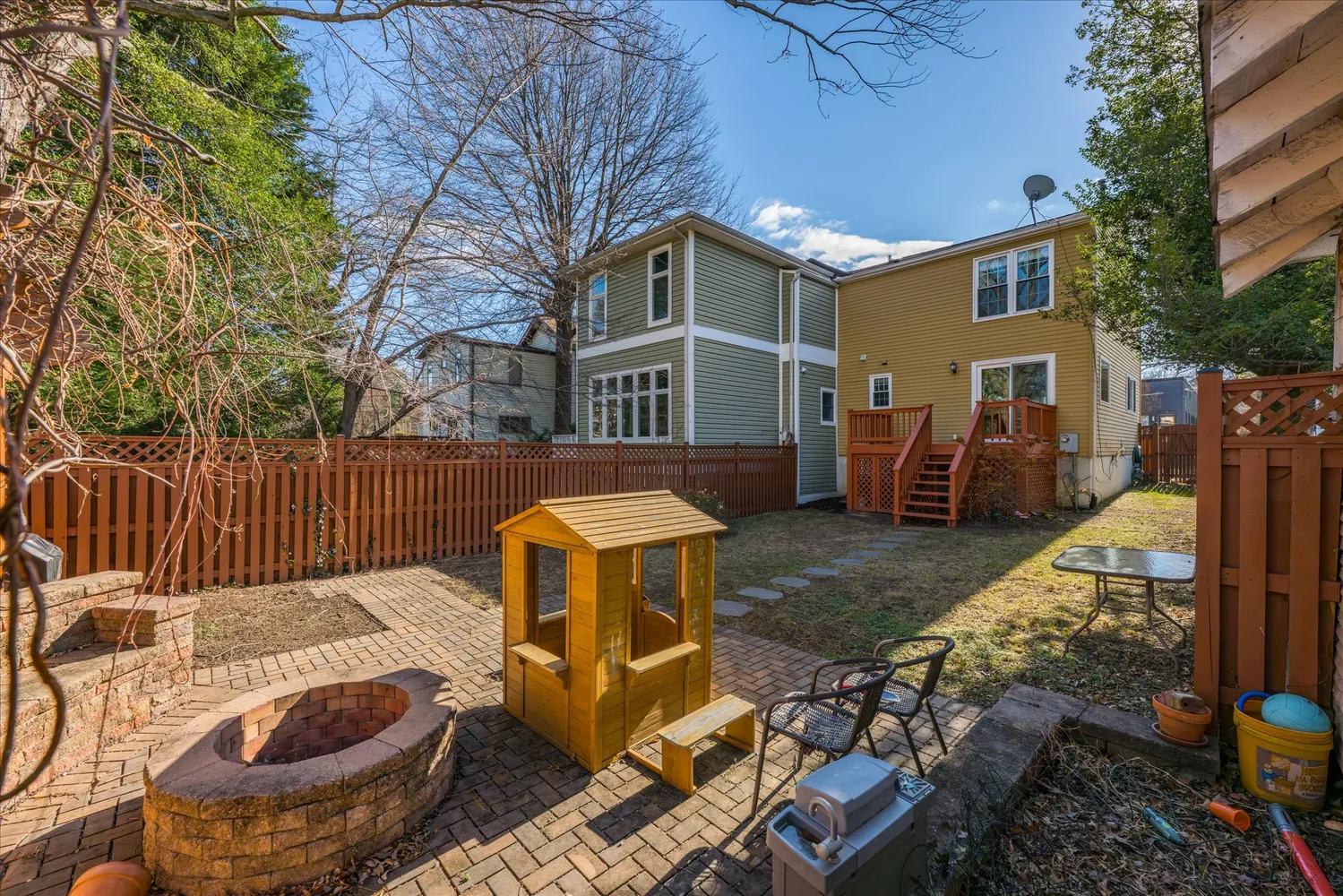 $929,900 | 322 Hume Avenue, Alexandria, VA 22301