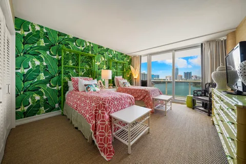 $2,500,000 | 900 Bay Drive, Unit 702/704, Miami Beach, FL 33141