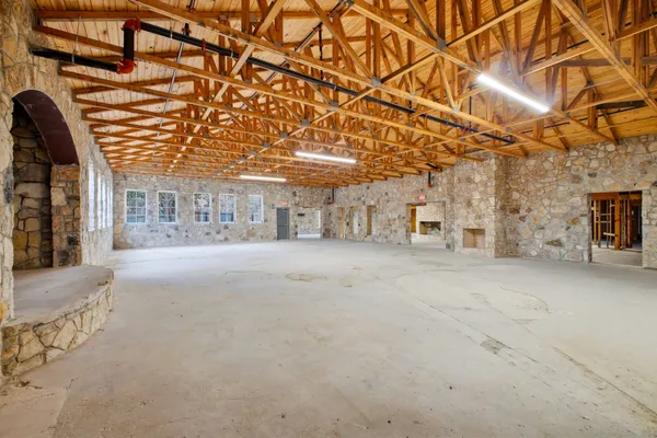 $3,500,000 | 24116 West Interstate 10, San Antonio, TX 78257