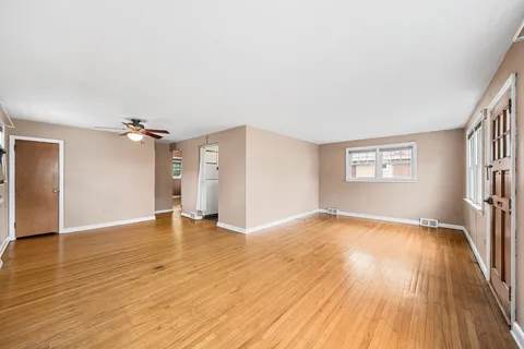 $340,000 | 2633 Avondale Avenue, Roslyn, PA 19001