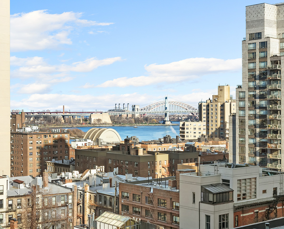 425 East 86th Street, Unit 11E Manhattan, NY 10028 - Photo 2 of 19 a view of a city with tall buildings