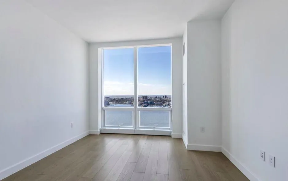 $10,000 | 15 Hudson Yards | Hudson Yards