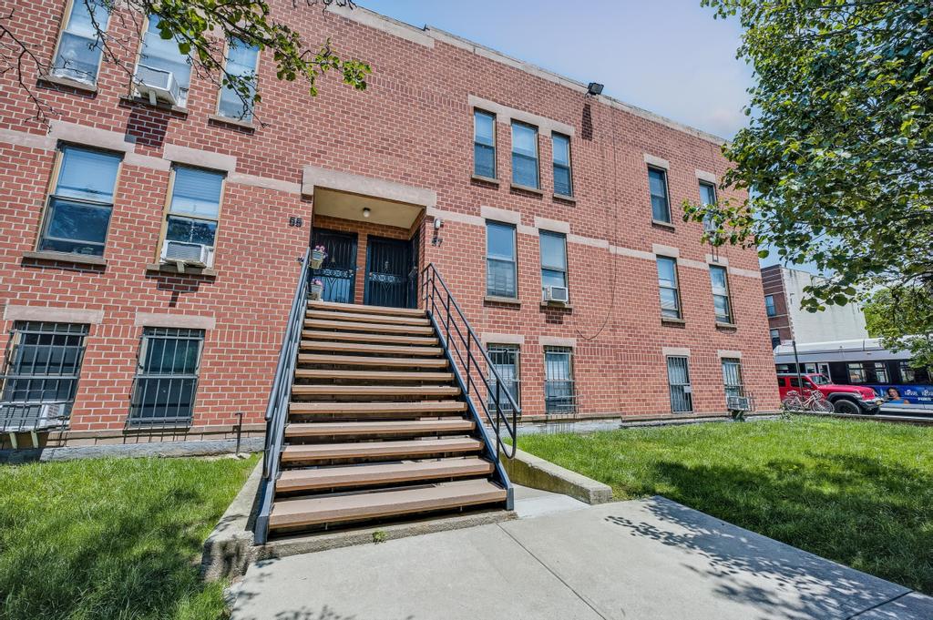 57 Carroll Street, Unit 38A Brooklyn, NY 11231 - Photo 2 of 21 a front view of a house with a yard