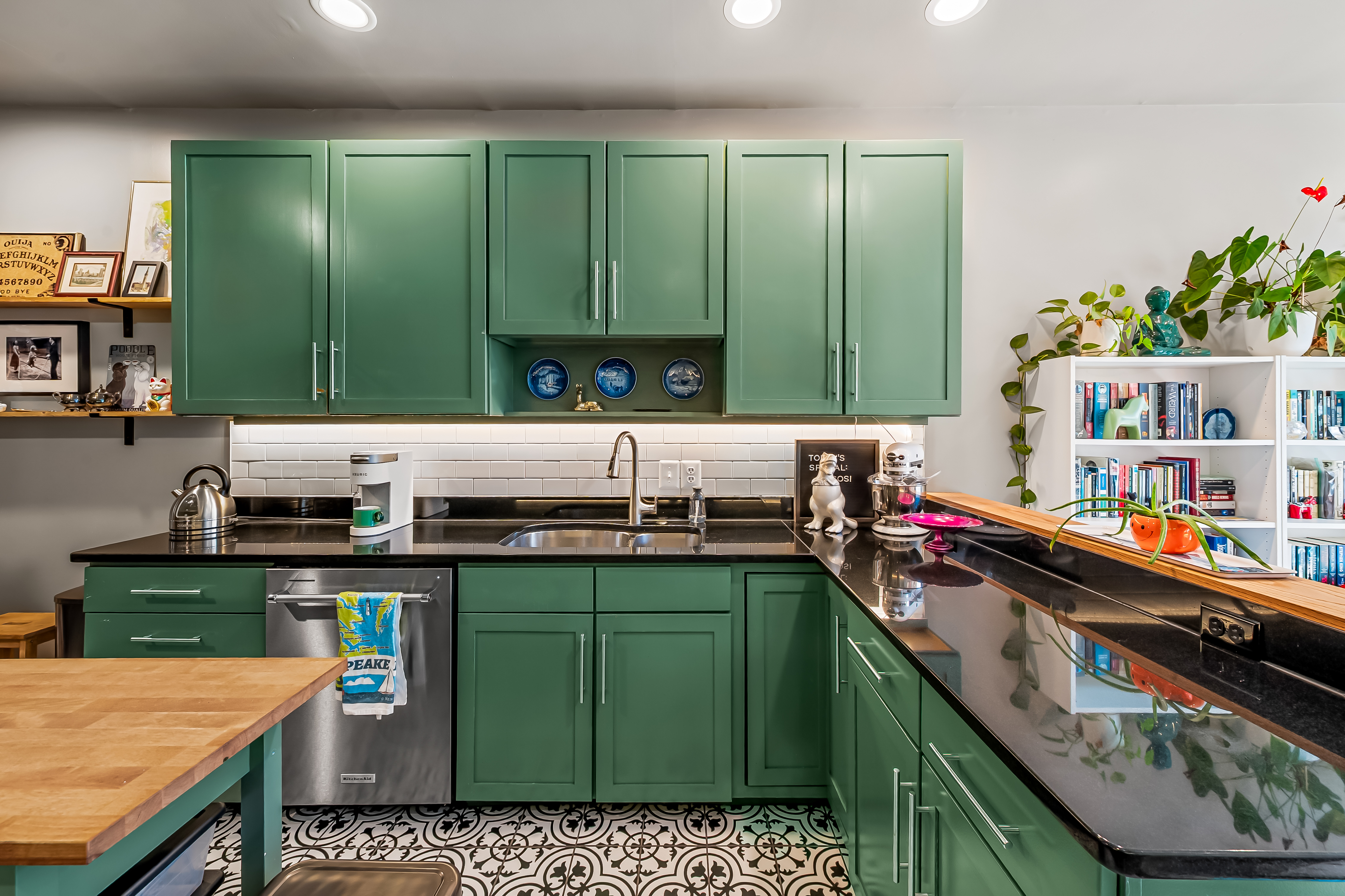 1240 Riverside Avenue Baltimore, MD 21230 - Photo 11 of 54