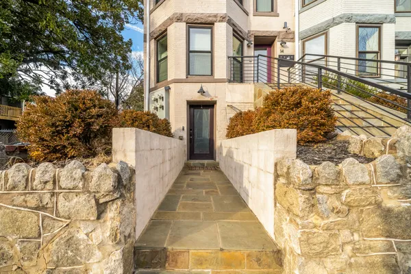 $635,000 | 14 T Street Northeast, Unit 1, Washington, DC 20002