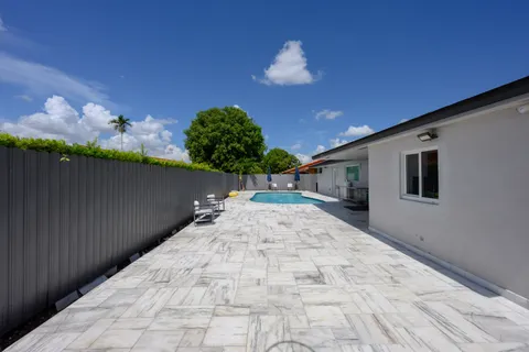 $890,000 | 9724 Southwest 4th Terrace, Miami, FL 33174