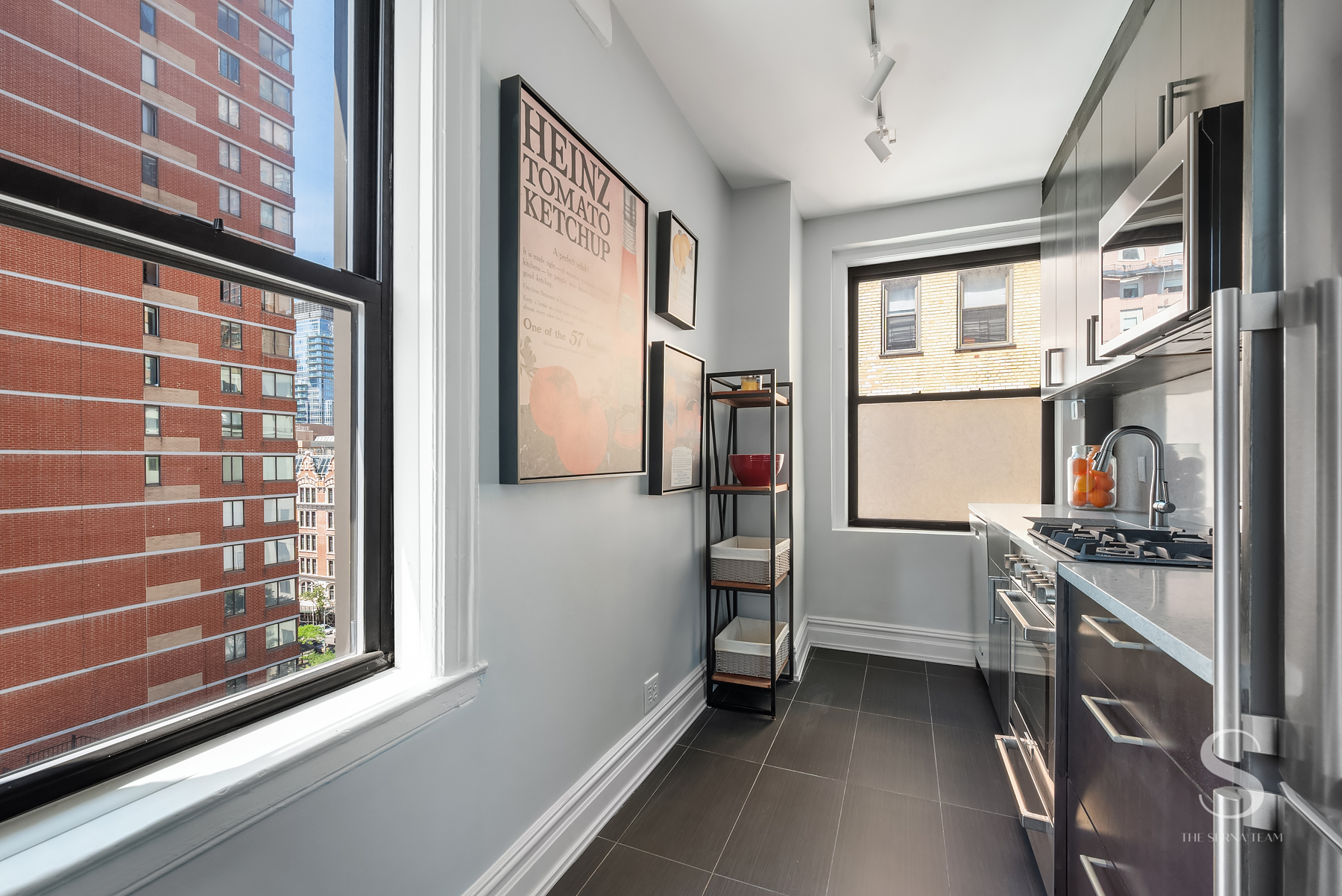 457 West 57th Street, Unit 1102 Manhattan, NY 10019 - Photo 4 of 11 Gallery Image 4