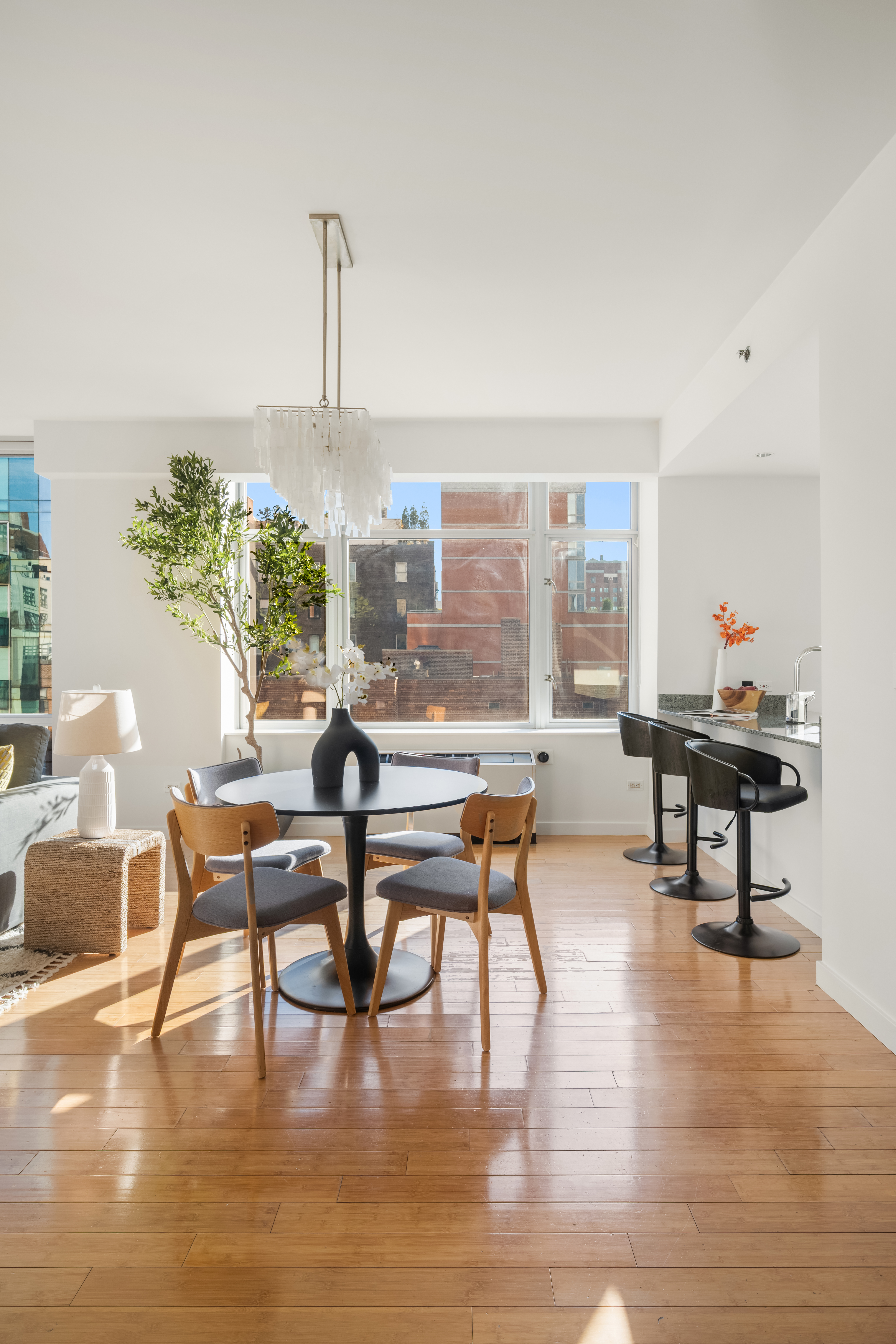 201 West 17th Street, Unit 7A Manhattan, NY 10011 - Photo 13 of 17