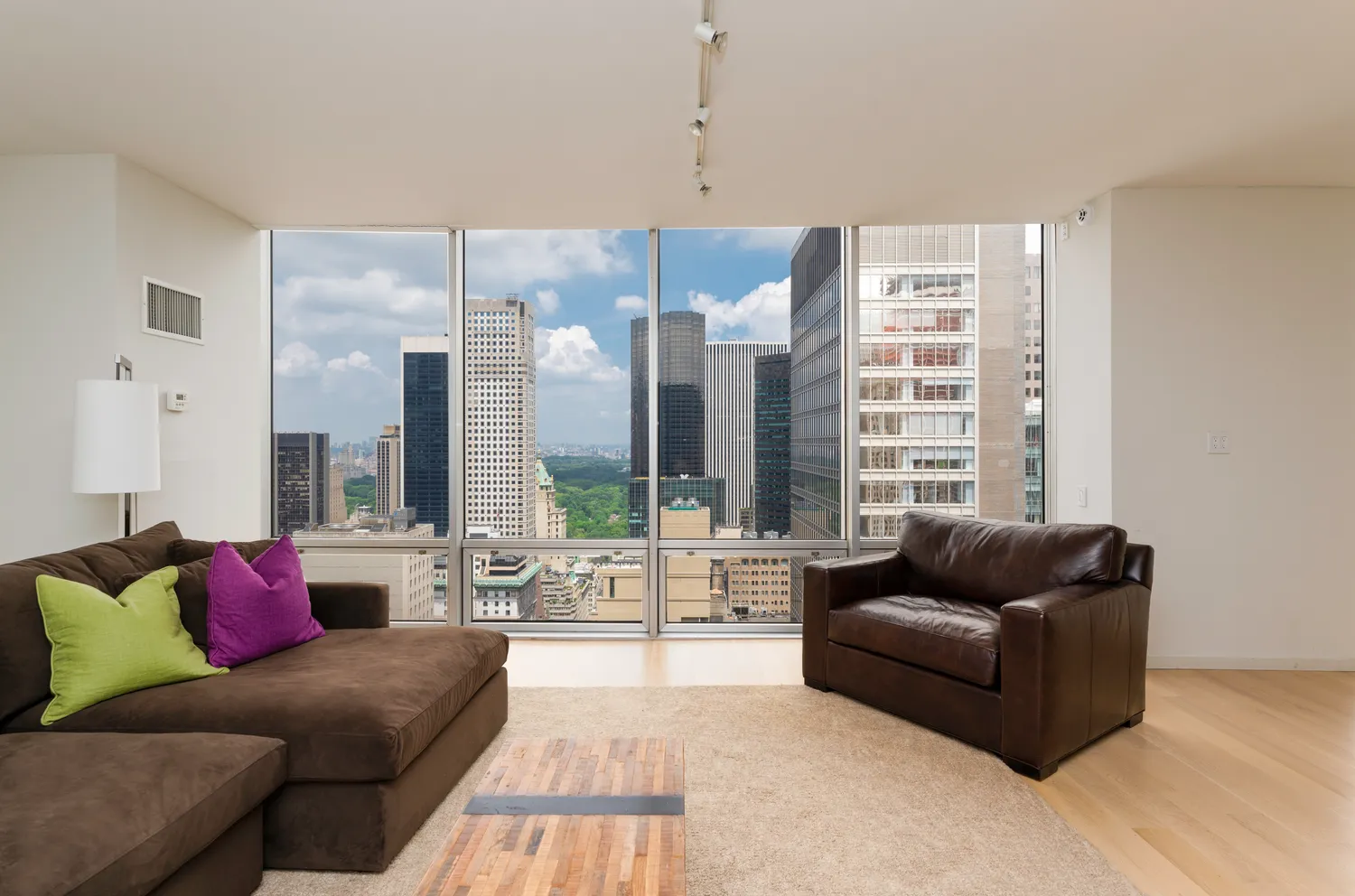 $34,000,000 | 641 5th Avenue, Unit 49CDE | Midtown East