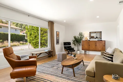 $1,950,000 | 2710 Rock Pine Lane, La Crescenta, CA 91214