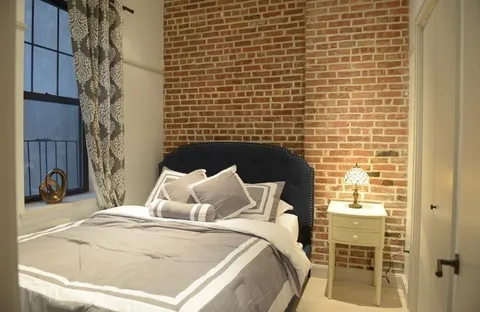 $4,850 | 459 West 43rd Street, Unit 4B | Hell's Kitchen