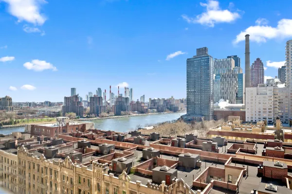 $1,925,000 | 505 East 79th Street, Unit 15K | Upper East Side