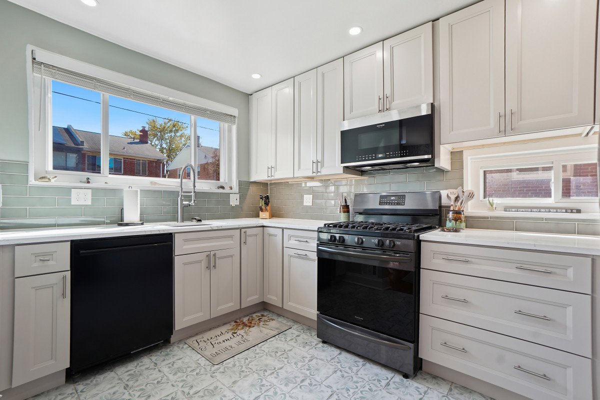 715 Delafield Street Northeast Washington, DC 20017 - Photo 4 of 12