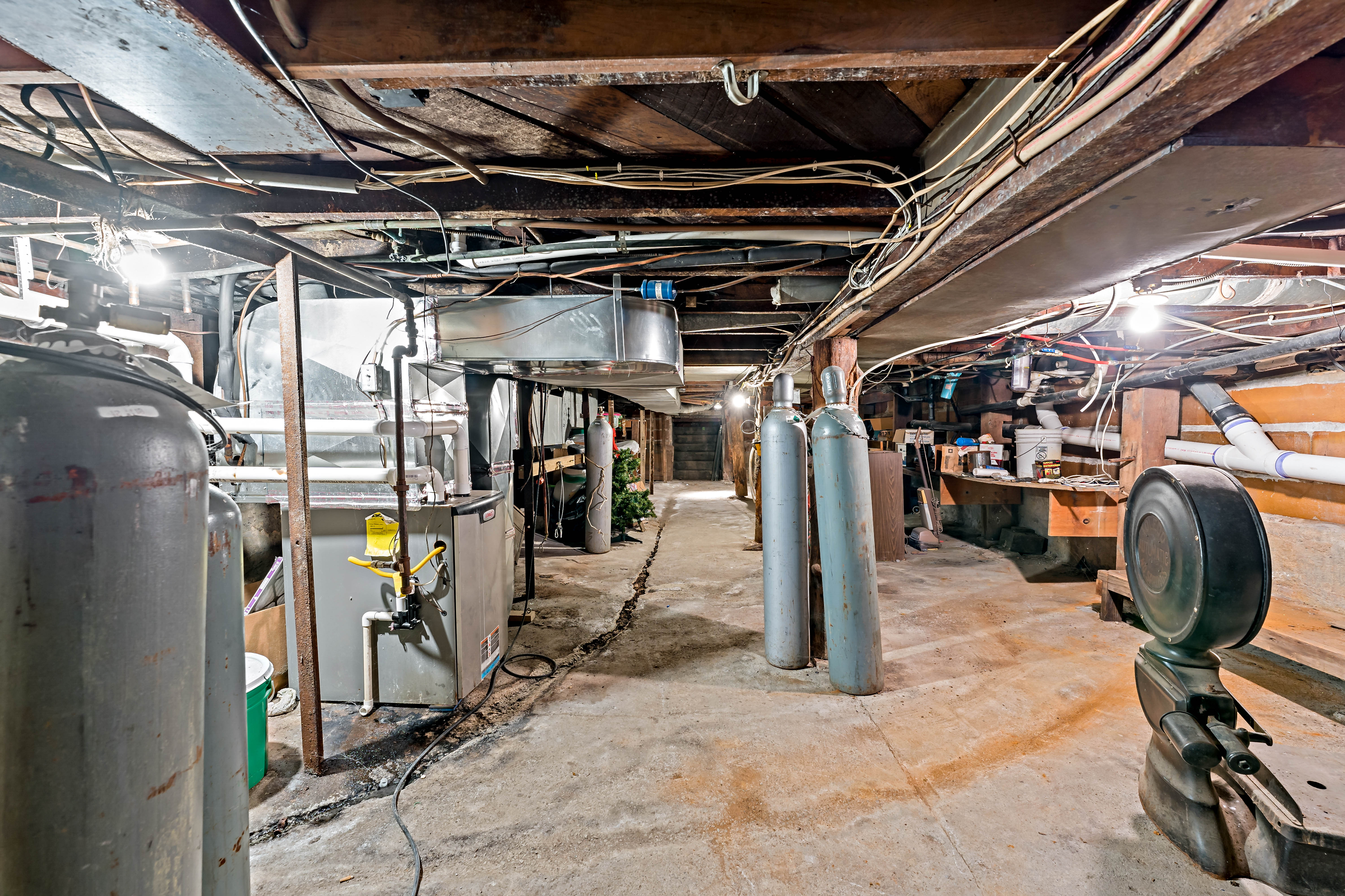 180 Butler Road Saxonburg, PA 16056 - Photo 35 of 52 a view of a room with gym equipment