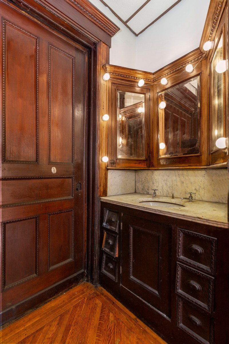 395 Sterling Place Brooklyn, NY 11238 - Photo 8 of 18