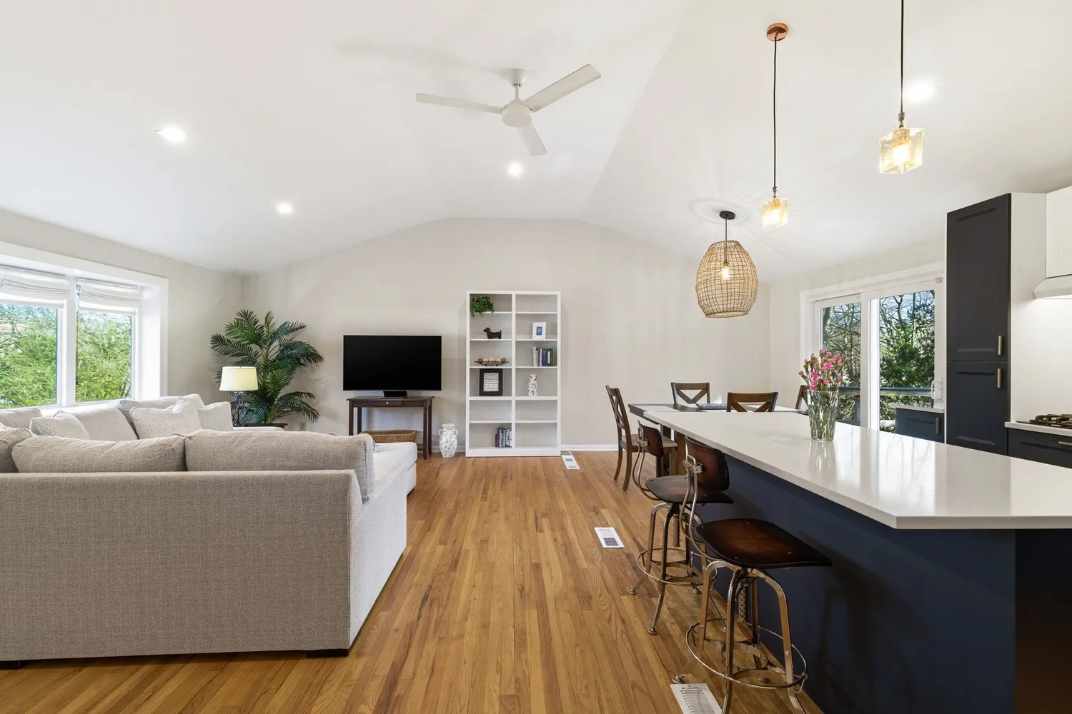 Contact Agent | 199 Avondale Street, Pittsburgh, PA 15237