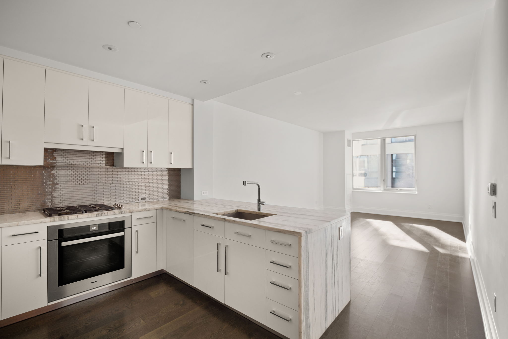 50 Riverside Boulevard, Unit 3D Manhattan, NY 10069 - Photo 2 of 32