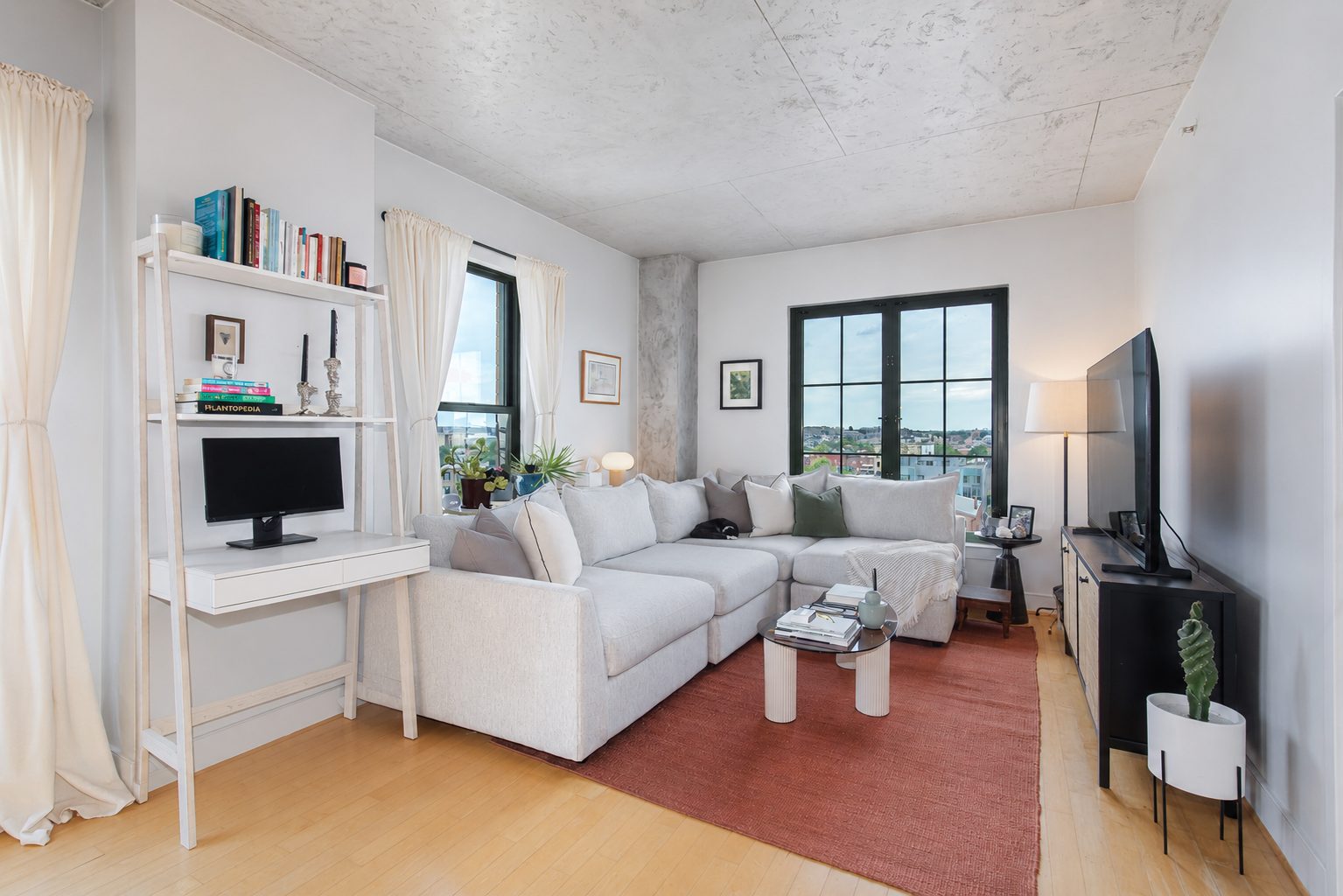 910 M Street Northwest, Unit 910 Washington, DC 20001 - Photo 10 of 34