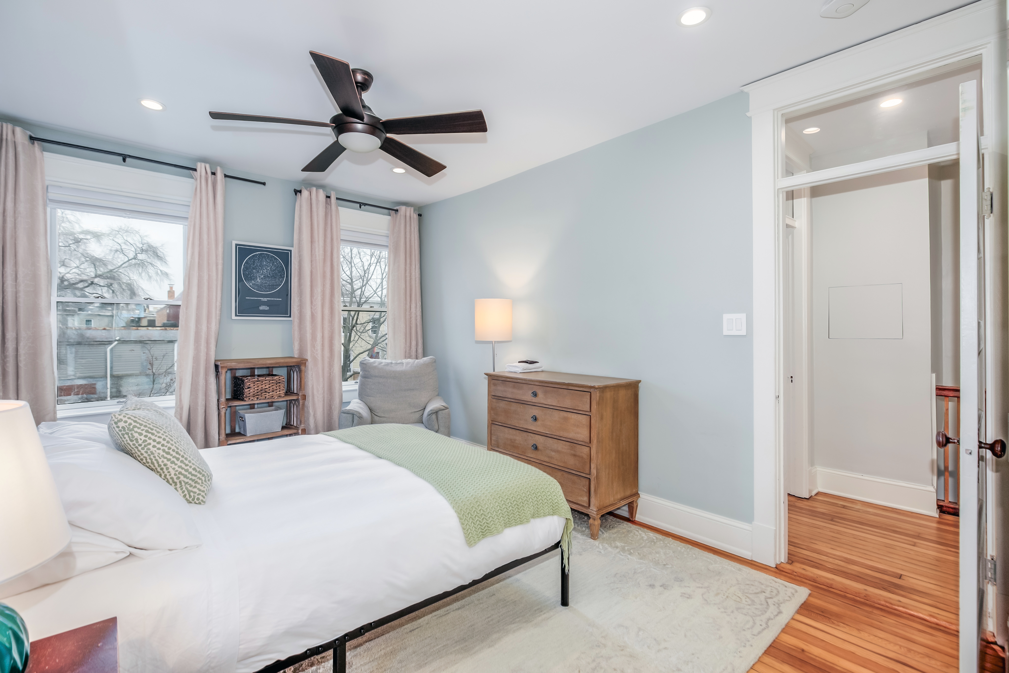 935 15th Street Southeast Washington, DC 20003 - Photo 25 of 45