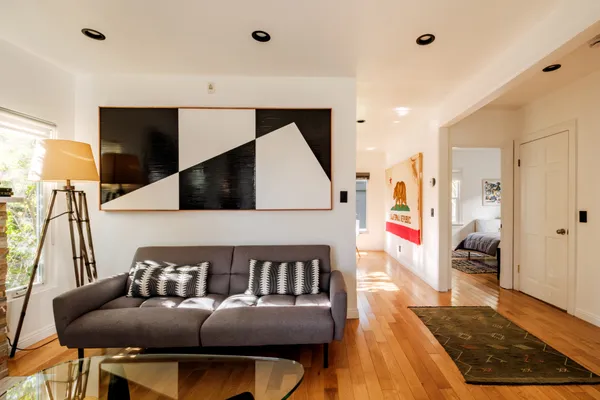 $1,850,000 | 719 Coeur D Alene Avenue, Venice, CA 90291