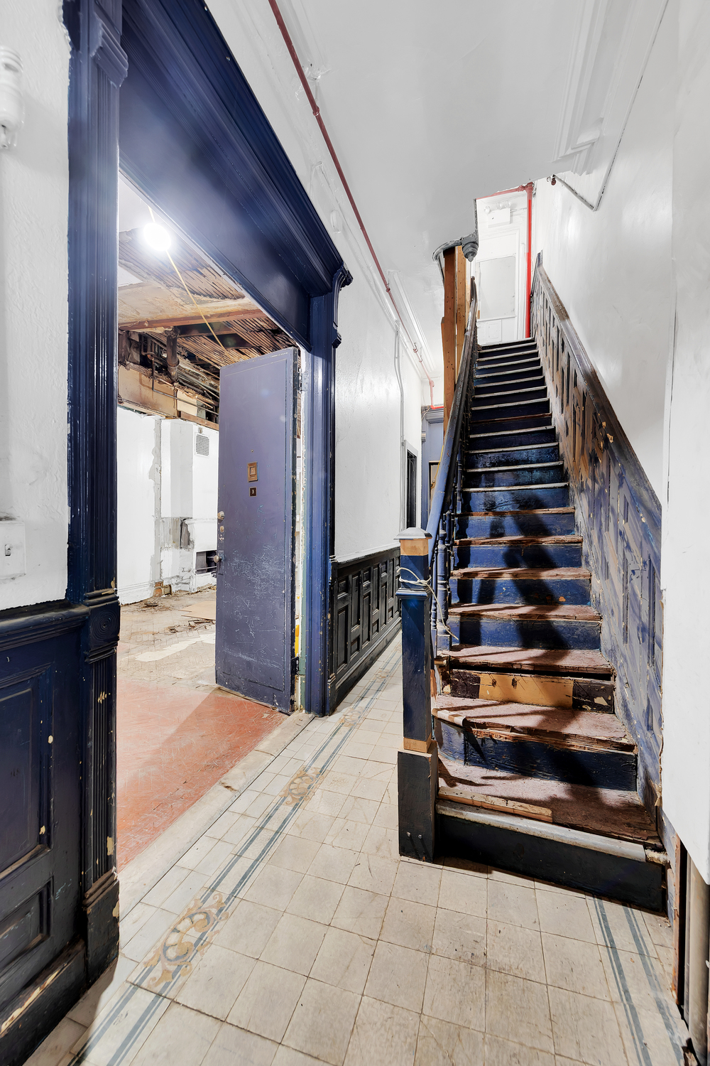 55 West 71st Street Manhattan, NY 10023 - Photo 9 of 11 a view of entryway and hall