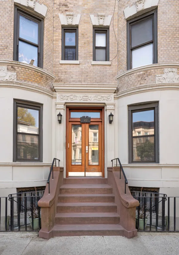 $1,250,000 | 452 15th Street, Unit 1R | Park Slope