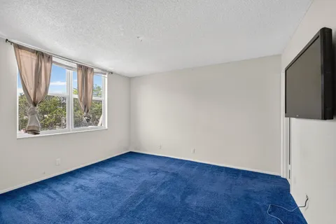 $225,000 | 4501 Northeast 21st Avenue, Unit 208, Fort Lauderdale, FL 33308