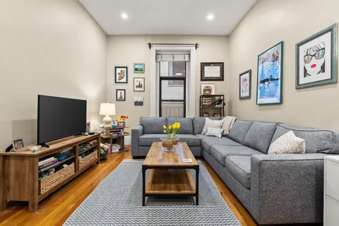 $655,000 | Dartmouth Street, Boston, MA 02116