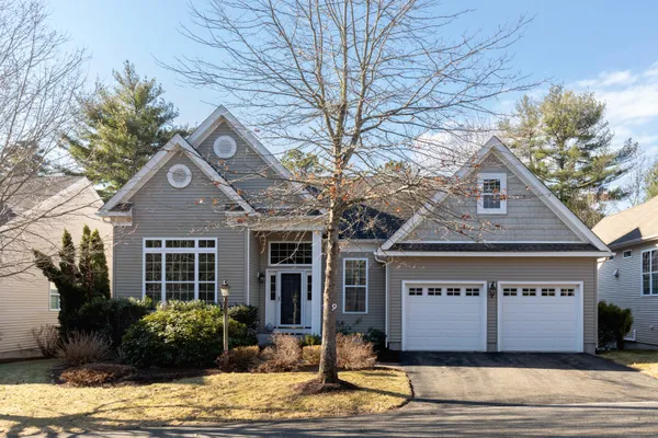$989,000 | 9 Saddleback, Plymouth, MA 02360