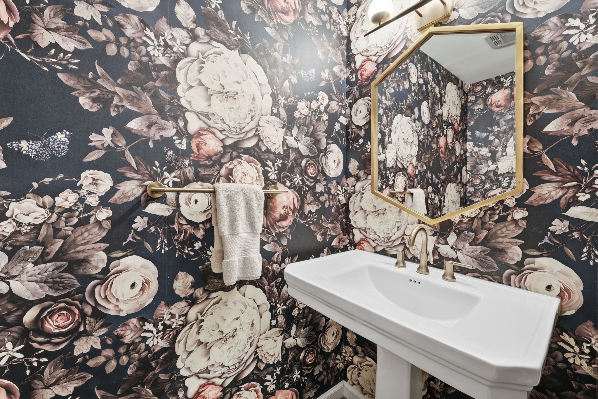 9503 Rockport Road Vienna, VA 22180 - Photo 17 of 48