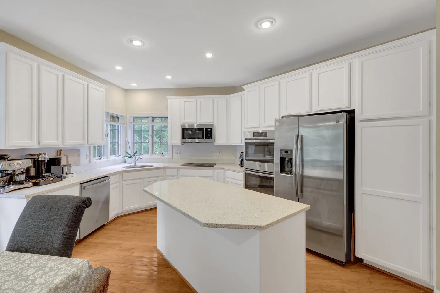 $1,350,000 | 9927 Miles Stone Court, Vienna, VA 22181