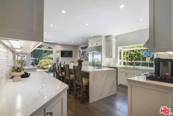 $3,995,000 | 4054 Stone Canyon Avenue, Sherman Oaks, CA 91403
