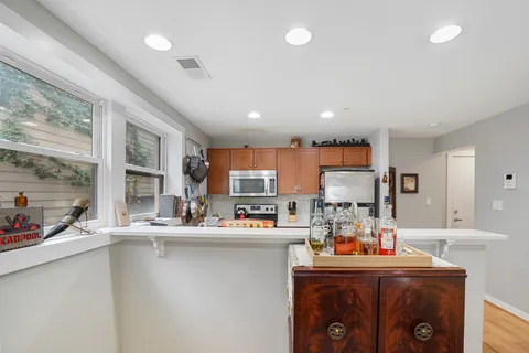 $625,000 | 732 Lamont Street Northwest, Unit 203, Washington, DC 20010