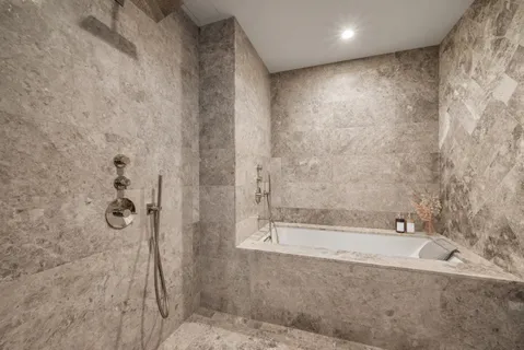 $1,995,000 | 1059 3rd Avenue, Unit 18B | Lenox Hill